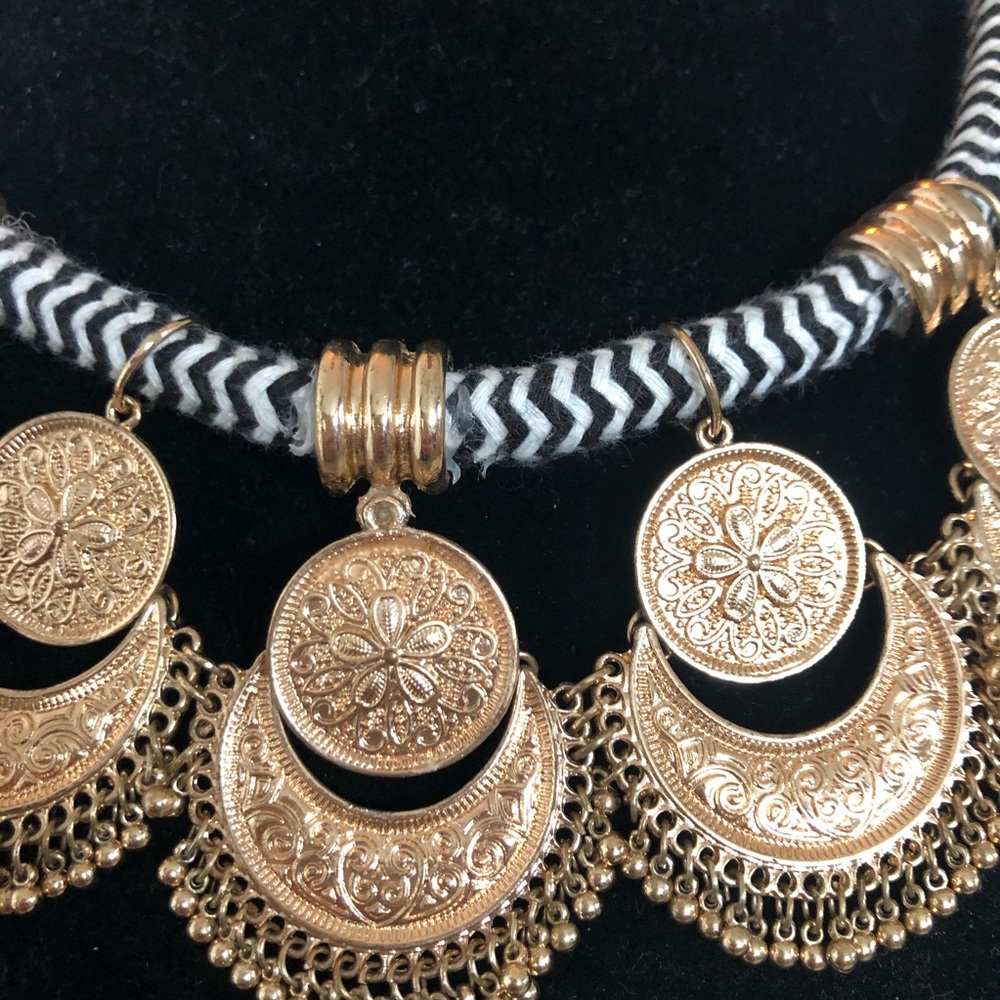 Aldo Rope Necklace - Picture 2 of 3